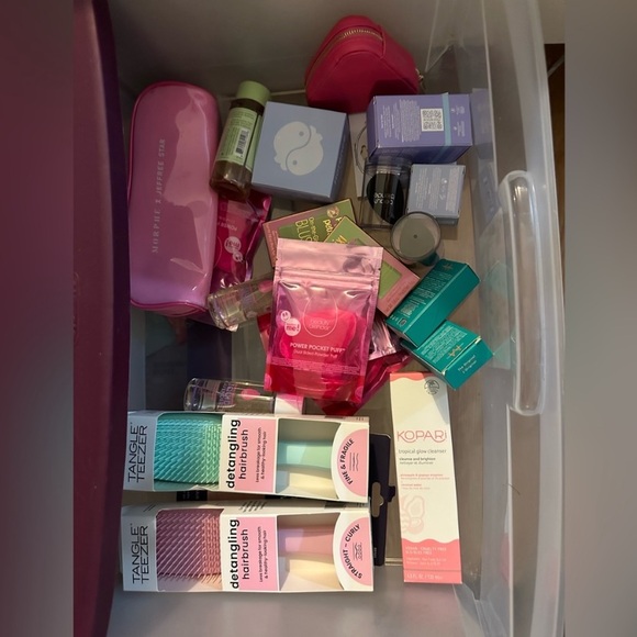 LIVE 9:11 PM SHARING OTHERS💗🎉LIKE THIS POST SO YOU KNOW WHEN I GO LIVE💗🎉 - Picture 11 of 16